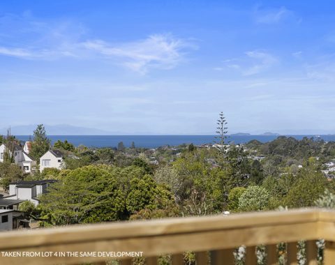 1024px.93256567__1717027308-28189-10905E-EastCoastRoad